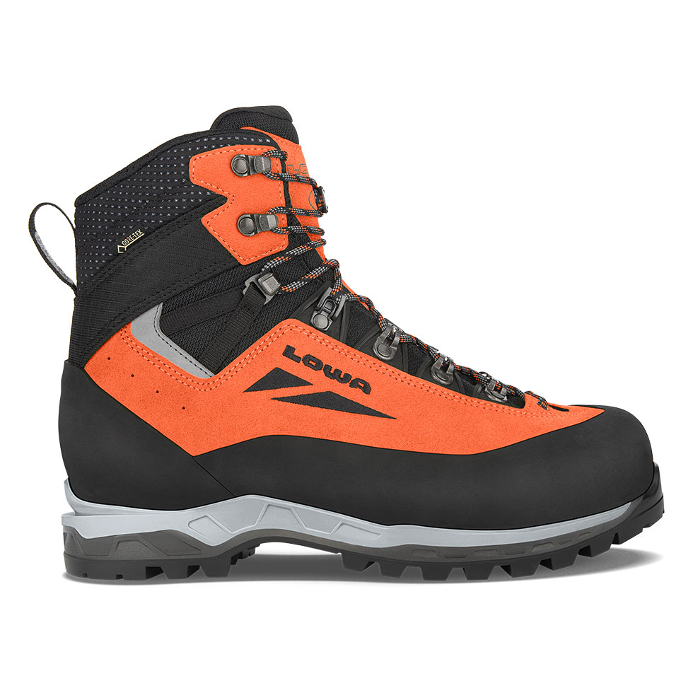 lowa cevedale pro gtx hiking boots